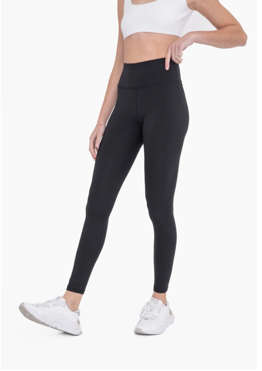 Mono b Nylon-Blend Essential Solid Leggings Black
