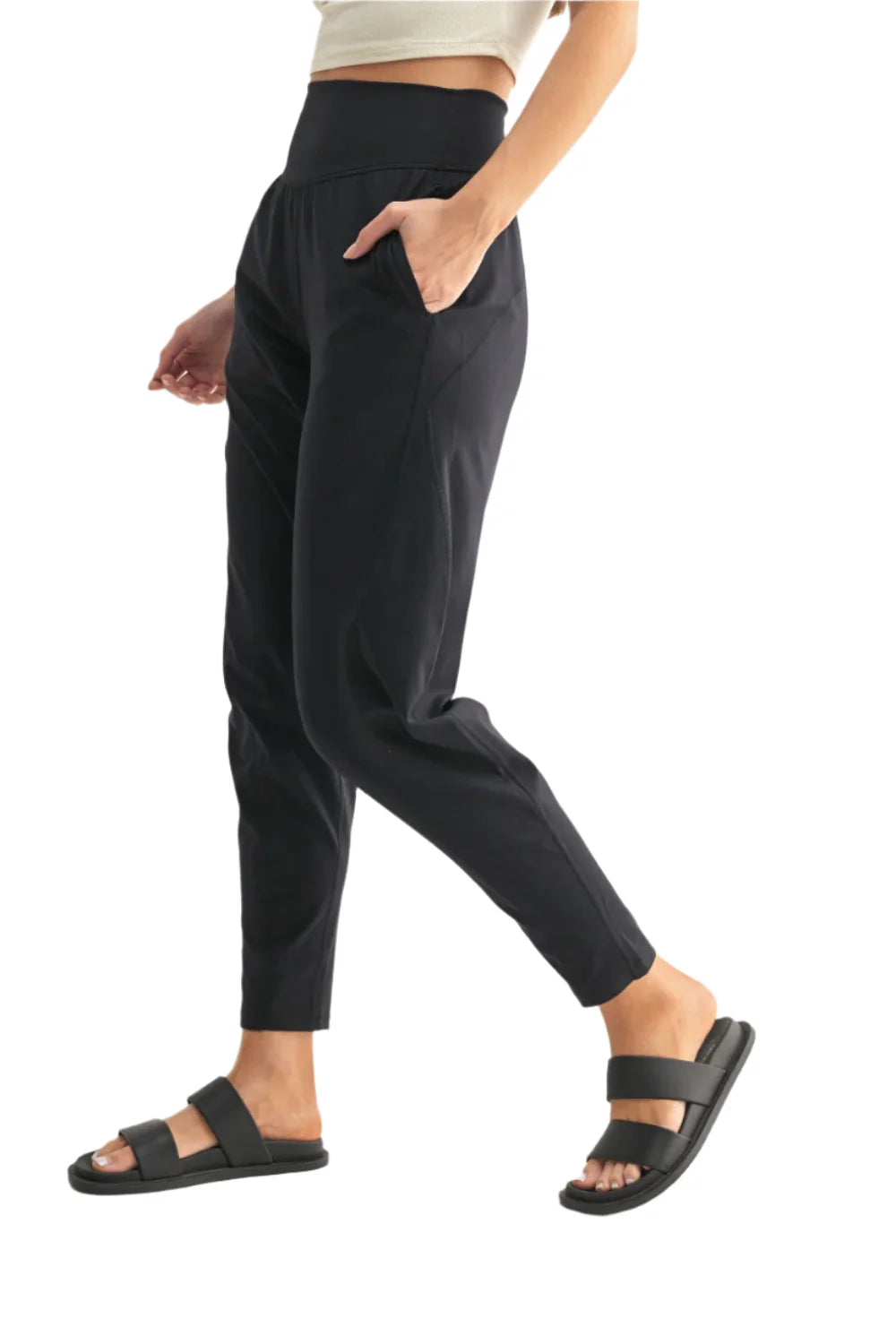 Monk b Buttersoft Venice FlowBarrel Active Pants