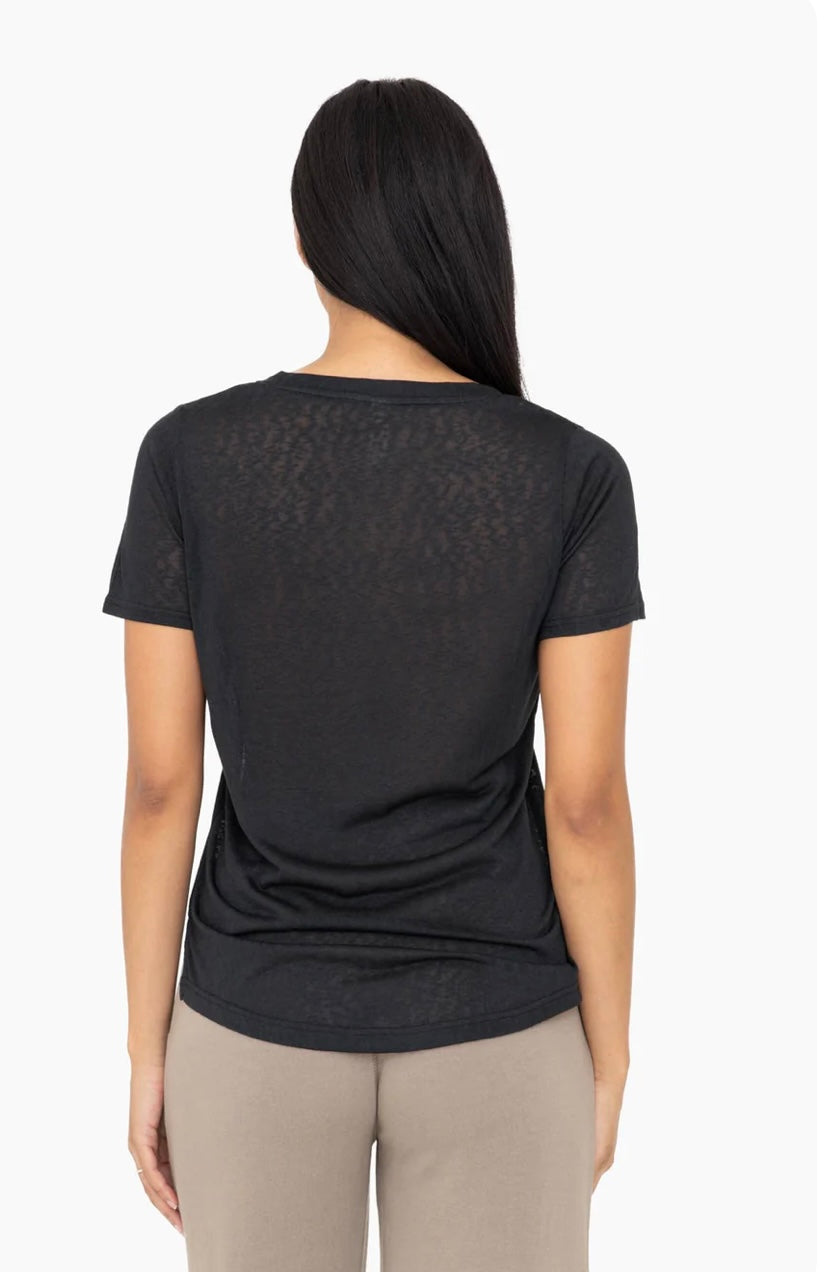 Mono B BUTTERSOFT MODAL BLEND CLASSIC V-NECK TEE