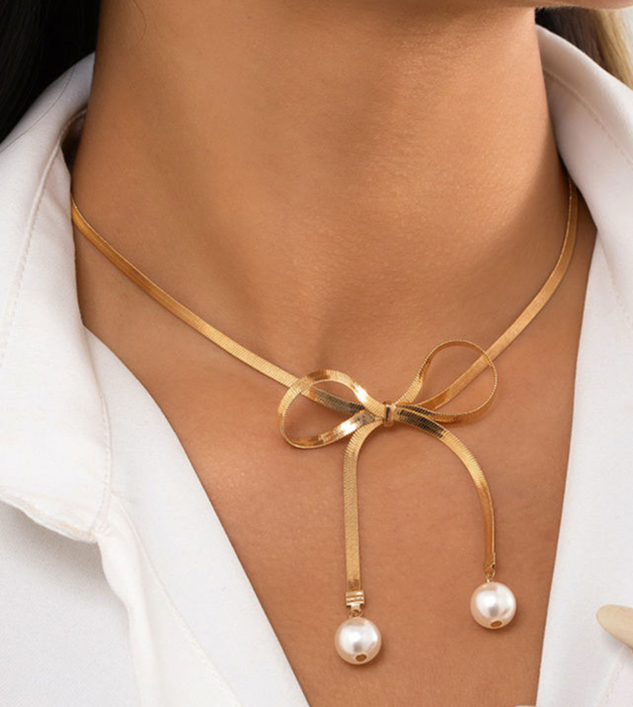 Gold Pearly Bow Plated Necklace