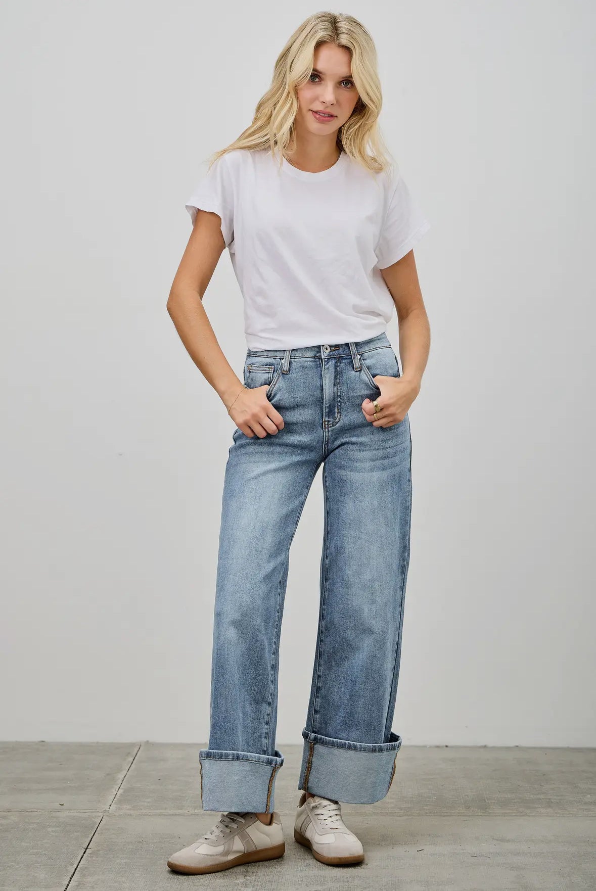 Rise Cuffed Jeans with Stretch