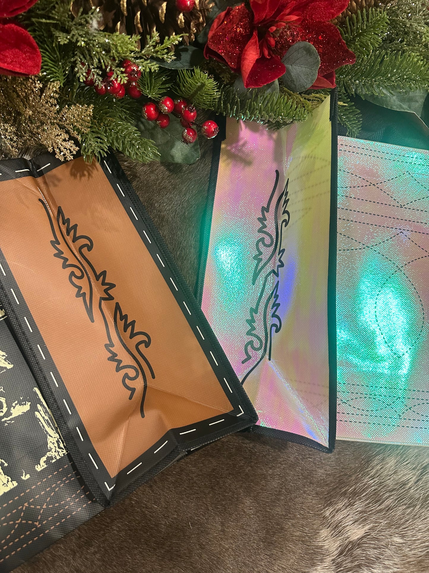 TRIPPY STITCH TOTE / TOTE-ALLY WESTERN Gift Bag