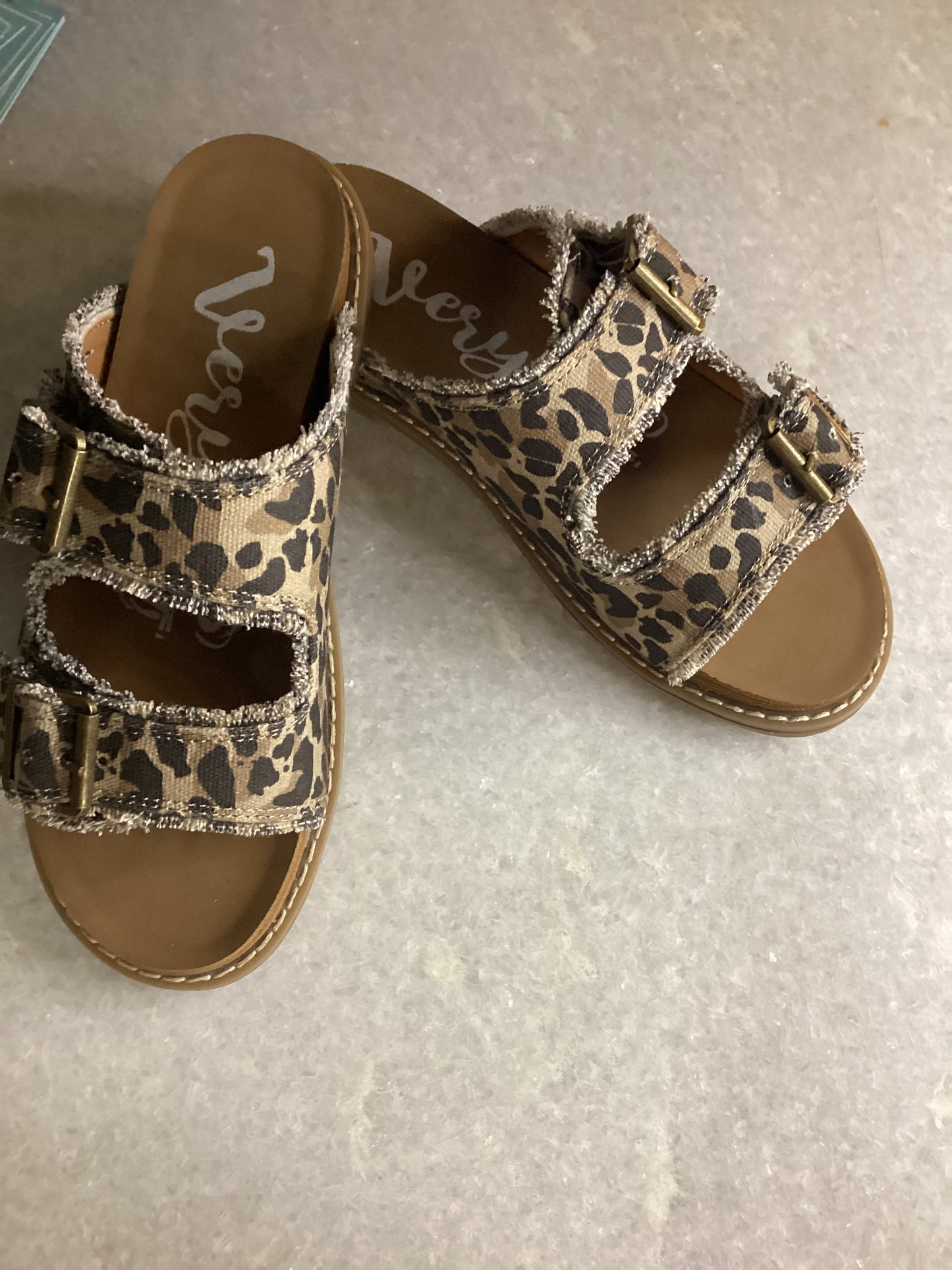 VERY G MACKENZIE TAN LEOPARD SANDAL