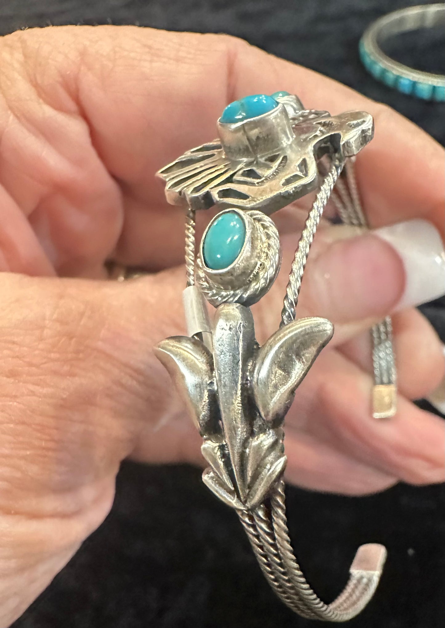BOBBY PLATERO NAVAJO HANDMADE SS KINGMAN TURQUOISE THUNDERBIRD BRACELET