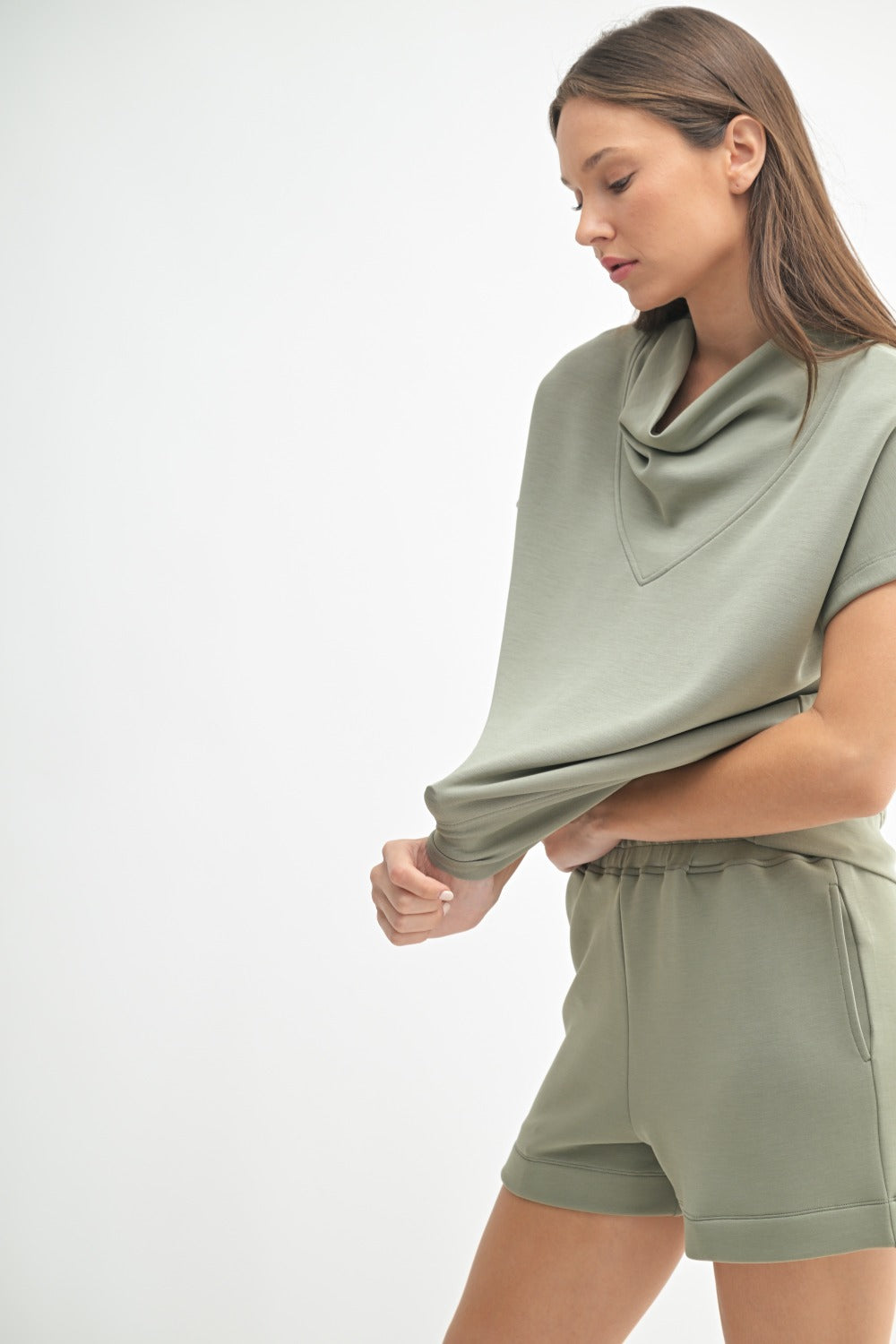 Mono b LAGUNA COWL NECK TOP