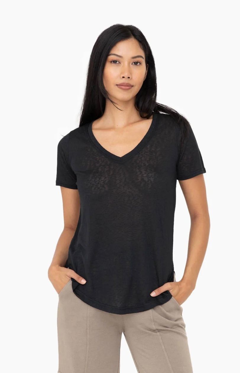 Mono B BUTTERSOFT MODAL BLEND CLASSIC V-NECK TEE