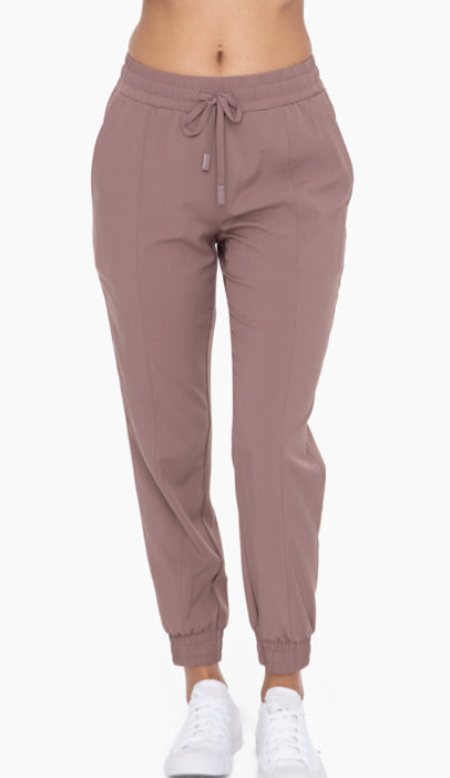 MONO B - ESSENTIAL ATHLEISURE JOGGERS