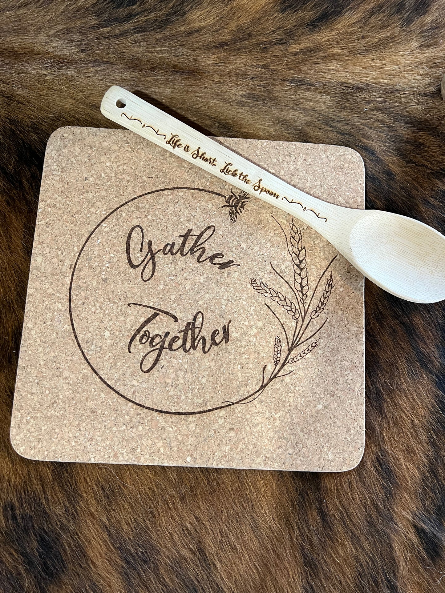 Gather together cork hot plate