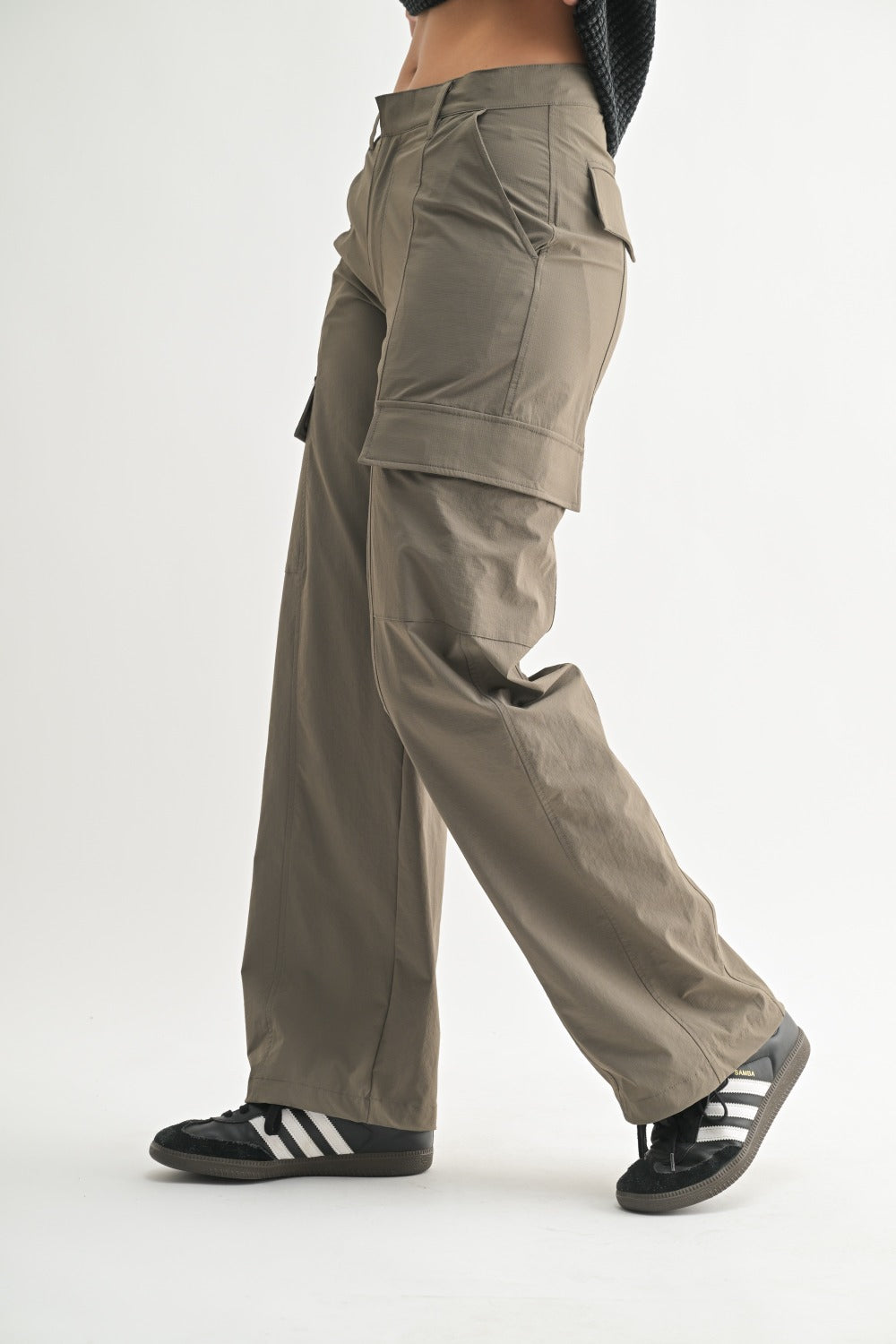 Mono B MID-RISE WIDE LEG CARGO PANTS