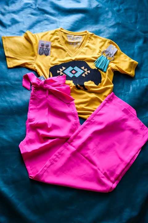 Buster Buffalo Tee Yellow Embroidered