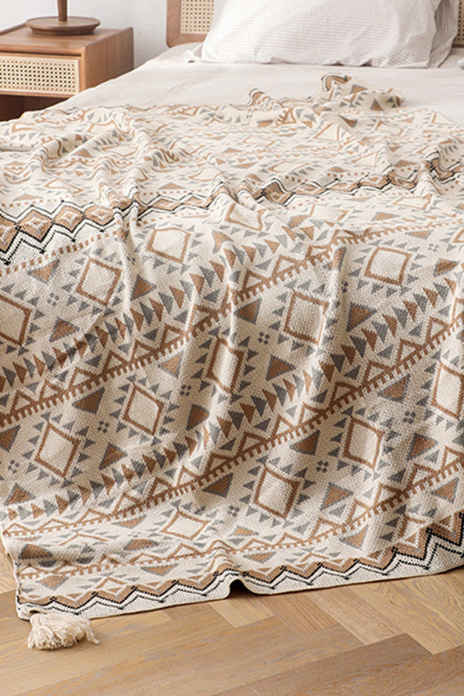 LumiSyne Knitted Throw Blanket Vintage Tassel Bohemian Geometric Pattern Cozy Throws Blanket