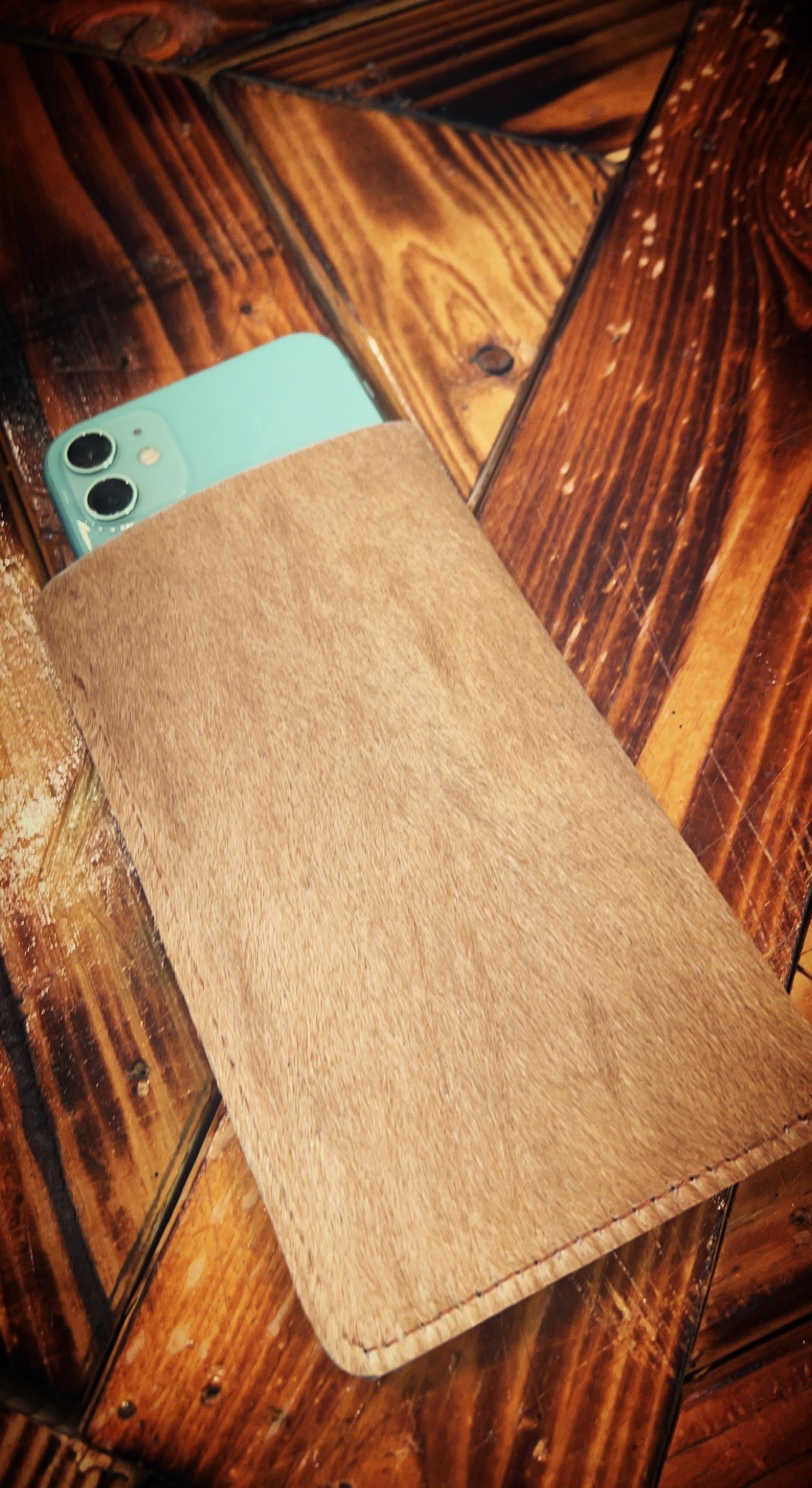 Phone / Sunglasses pocket