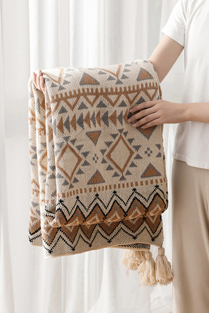 LumiSyne Knitted Throw Blanket Vintage Tassel Bohemian Geometric Pattern Cozy Throws Blanket