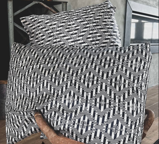 2Fly Satin Pillow Case