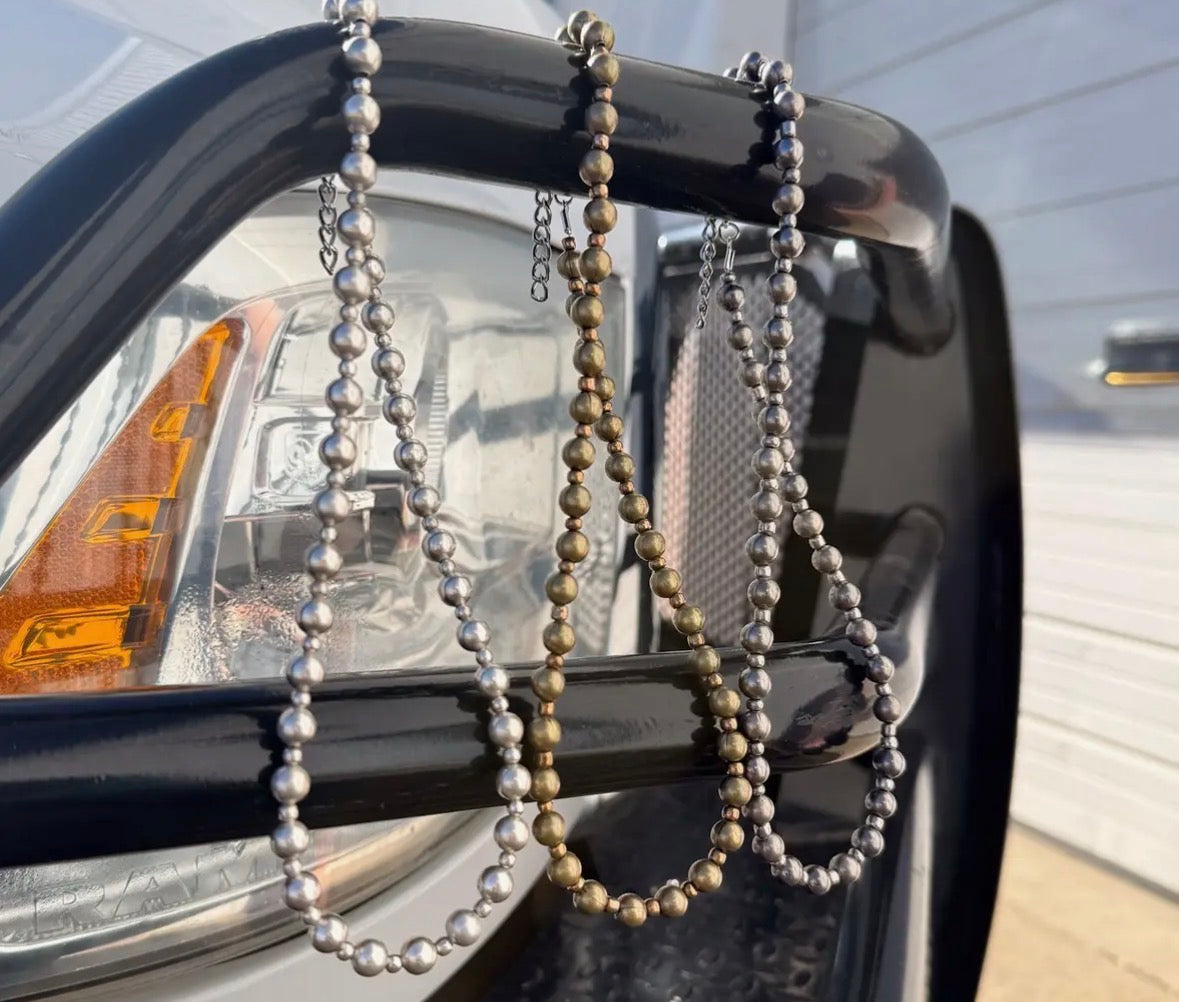 Western Pearl Necklaces