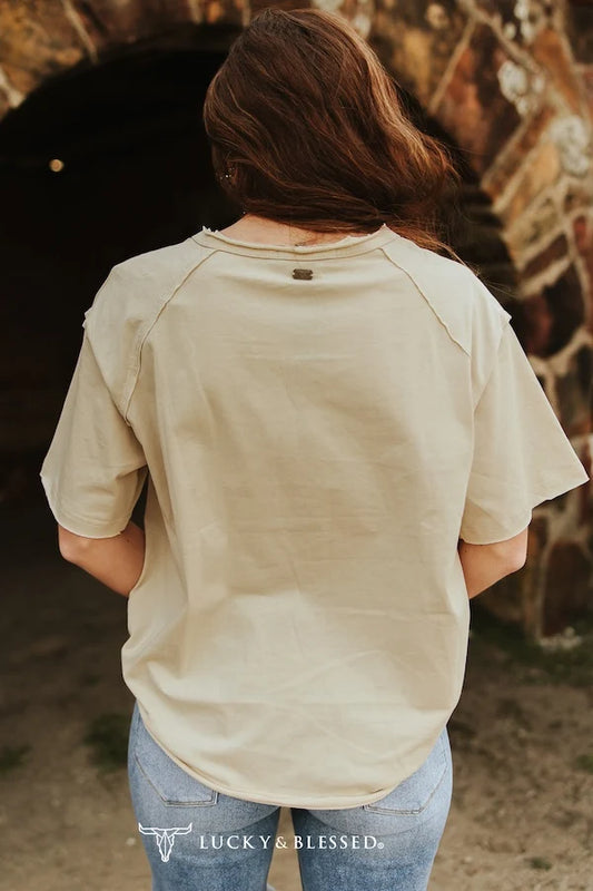 Sand Kicking Bronco Embroidered Short Sleeve Unfinished Hem Detail Shirt
