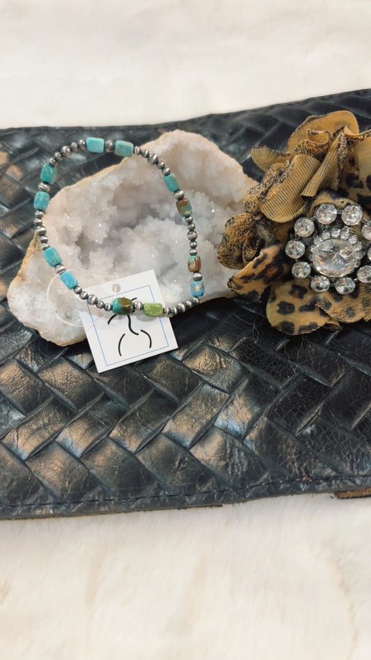 7.5” Sterling Silver HandStrung Kingman Square StoneTurquoise Bead Stretch Bracelet