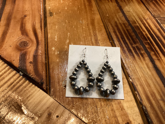 1.5 inch Graduated Round and Saucer Navajo Pearl Earrings