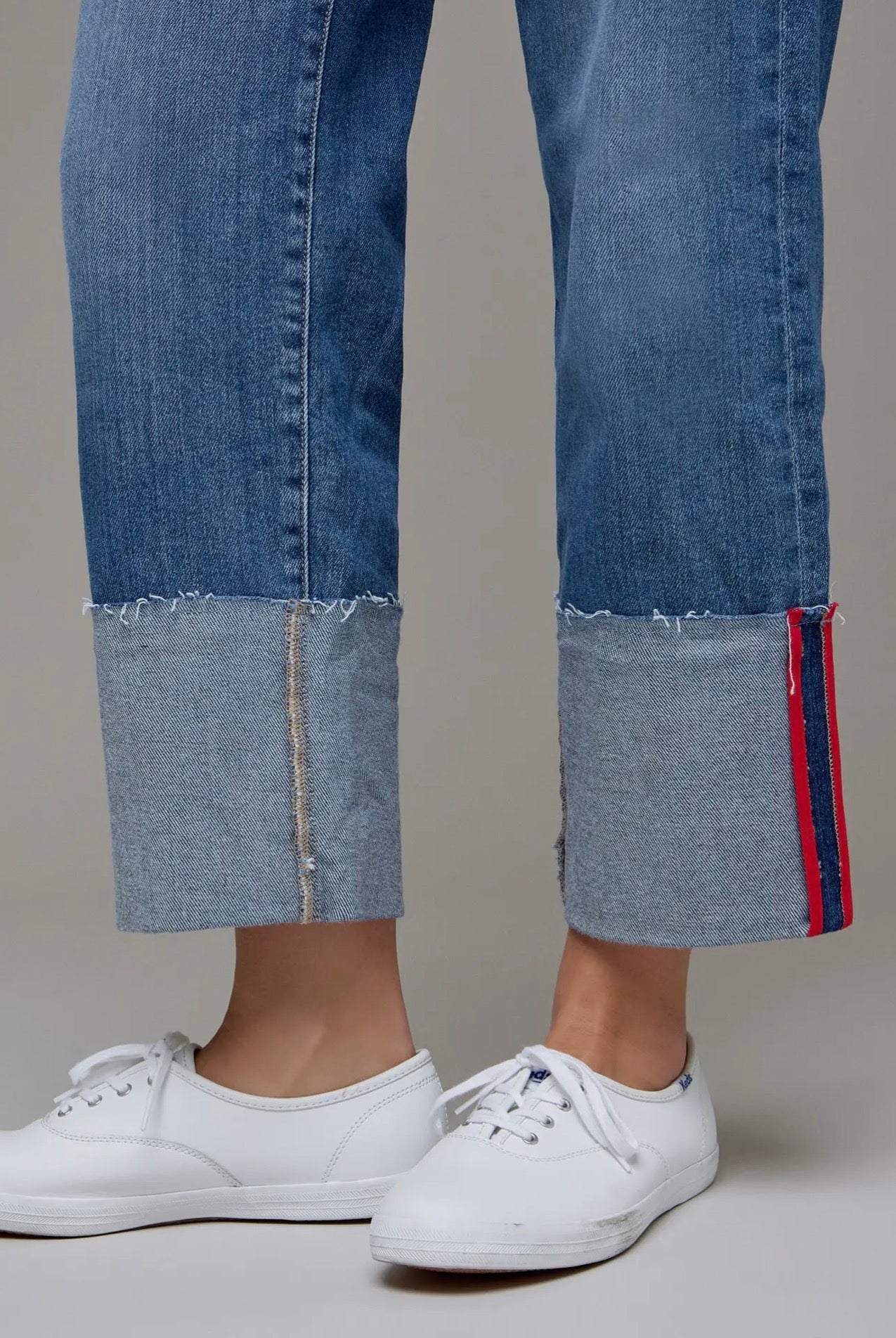 Hidden Jeans Medium Wash High Rise Cuffed Red Tape Cropped Classic Straight