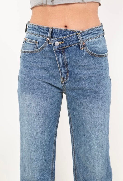 Artemis Vintage Crossover Cuff Straight Leg Jeans