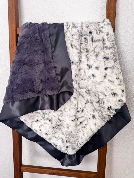 Rockin Royalty Minky Snowy Owl Baby Blanket