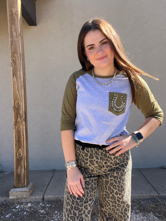 LUCKY LIZZY BEADED HORSESHOE BASEBALL TEE - RODEO QUINCY