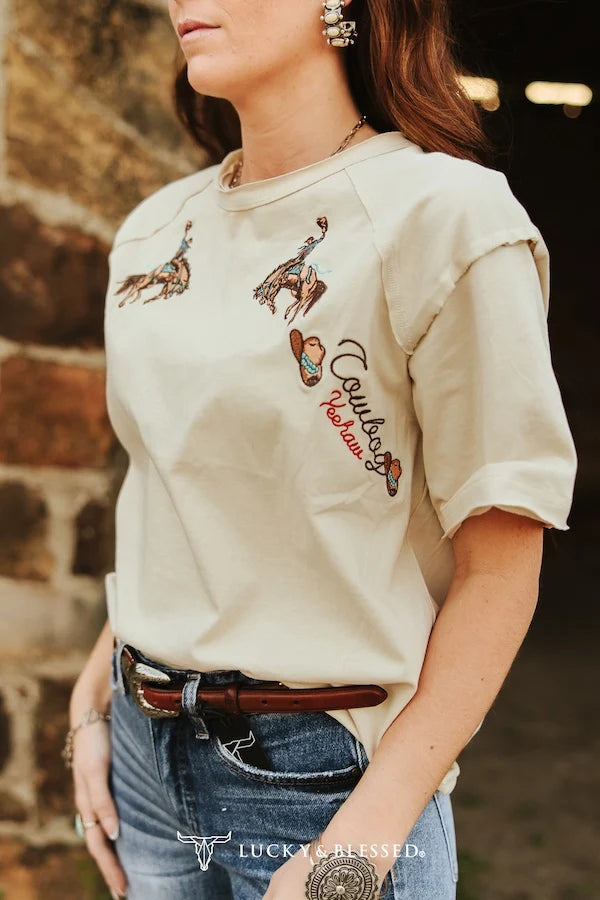 Sand Kicking Bronco Embroidered Short Sleeve Unfinished Hem Detail Shirt