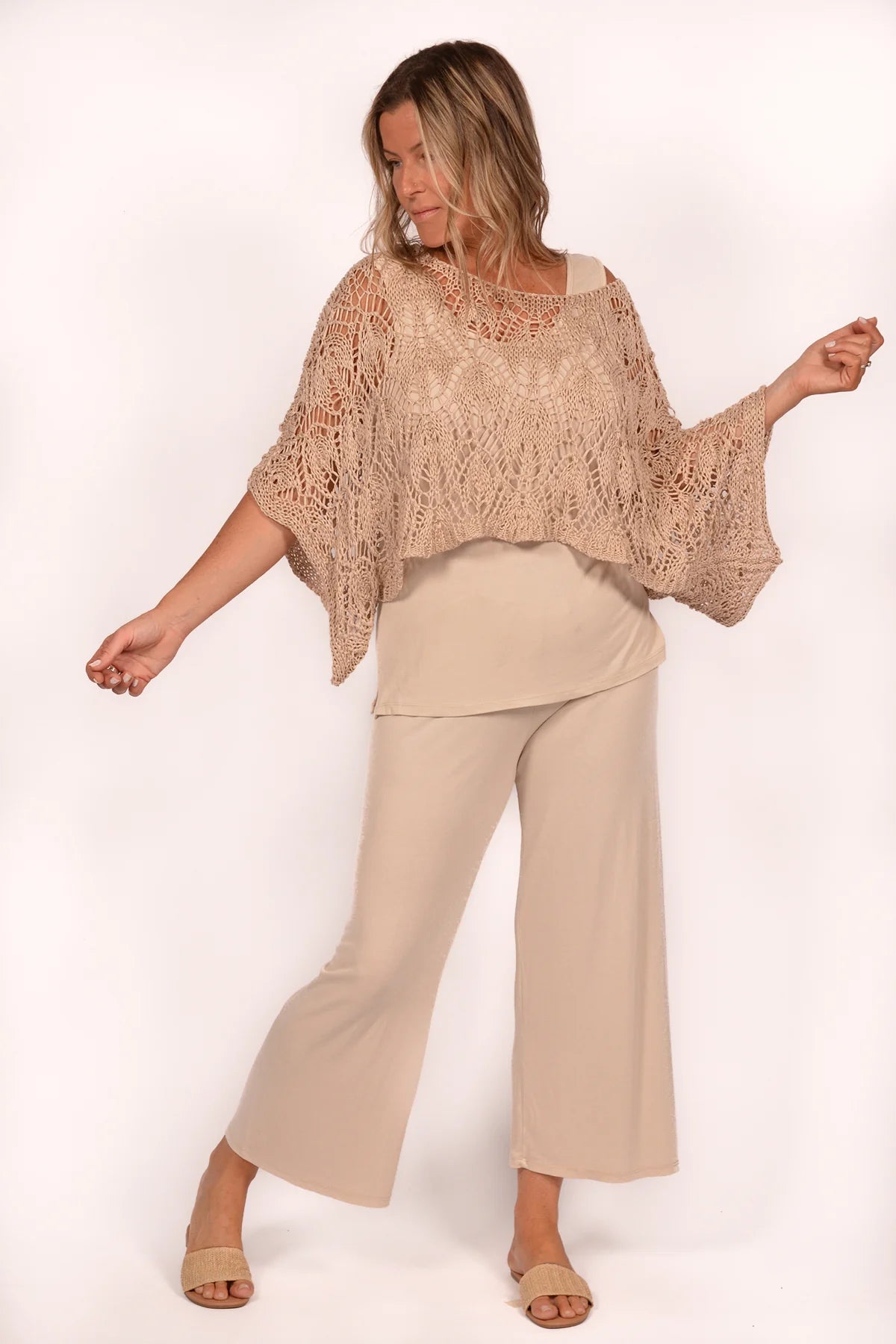 TAN CROCHET KNIT TOP Italy Collection O/S