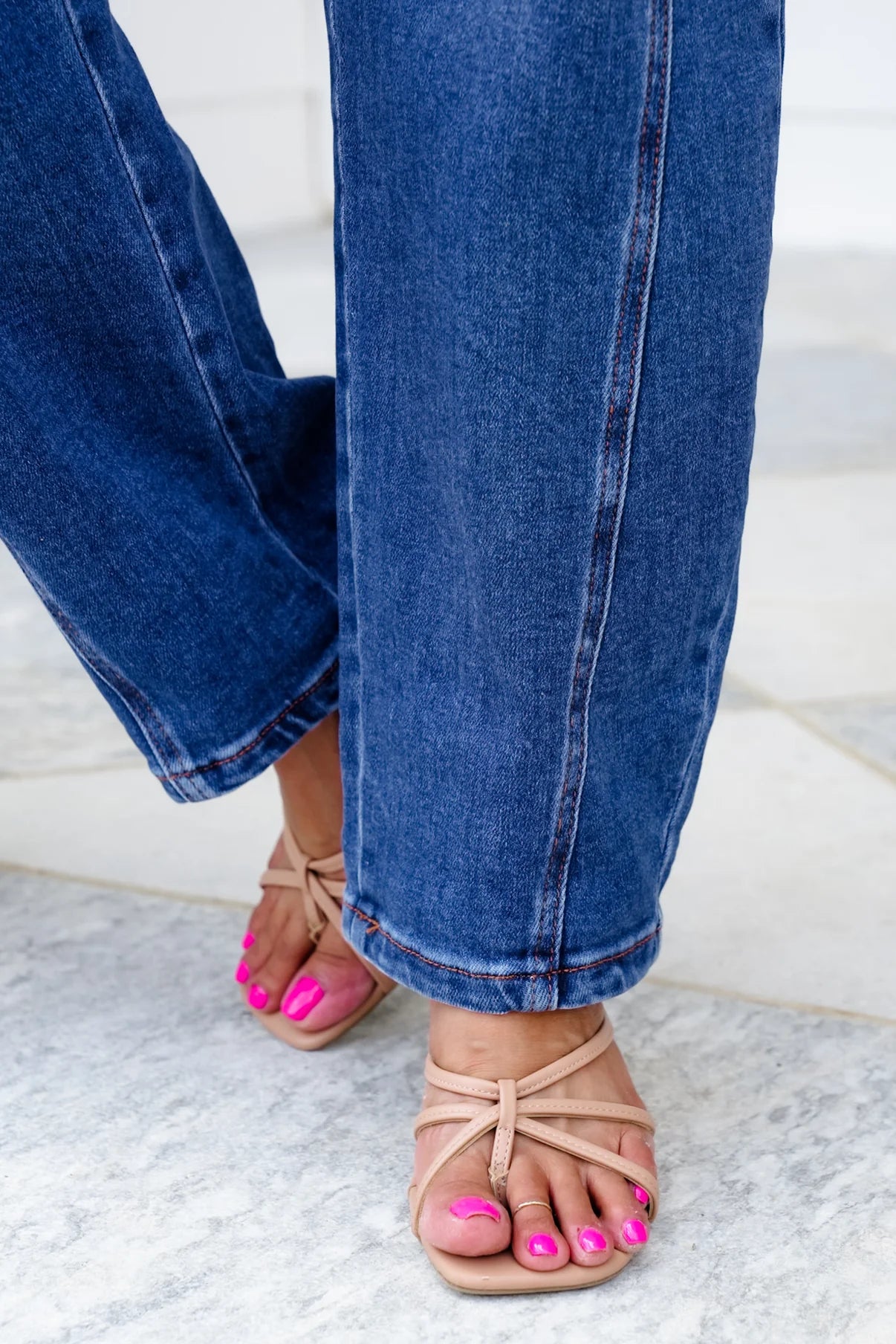 KATE VERVET JEANS - Dark Wash