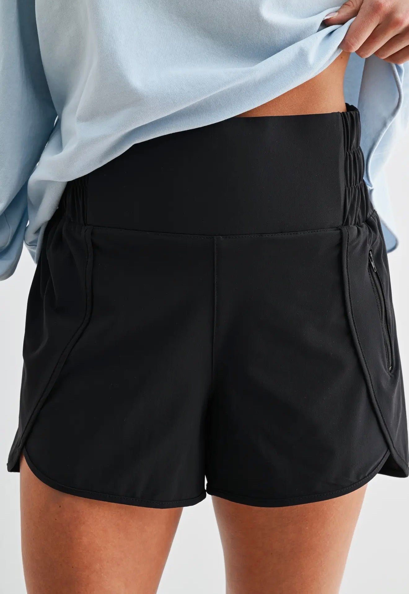 Mono B Contour Scallop Active Shorts