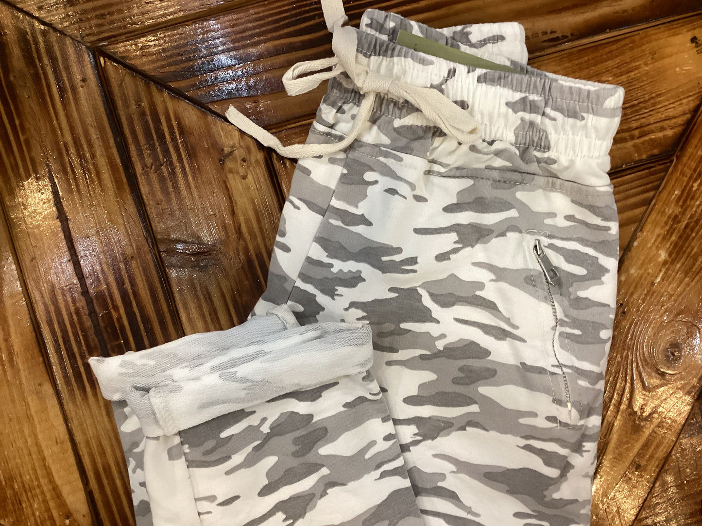 Nostalgia Women's Camo Elastic Waist Knit Jogger