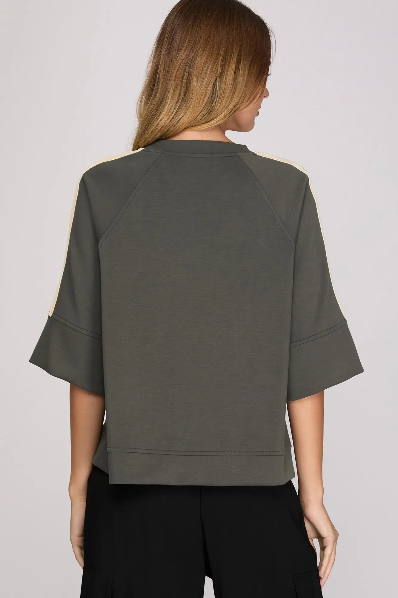 SCUBA KNIT  HALF SLEEVE SCUBA KNIT TOP WITH CONTRAST TAPE CHARCOAL