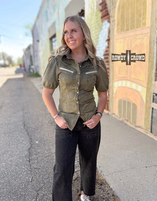 Rowdy Crowd Calaboose Top in Olive