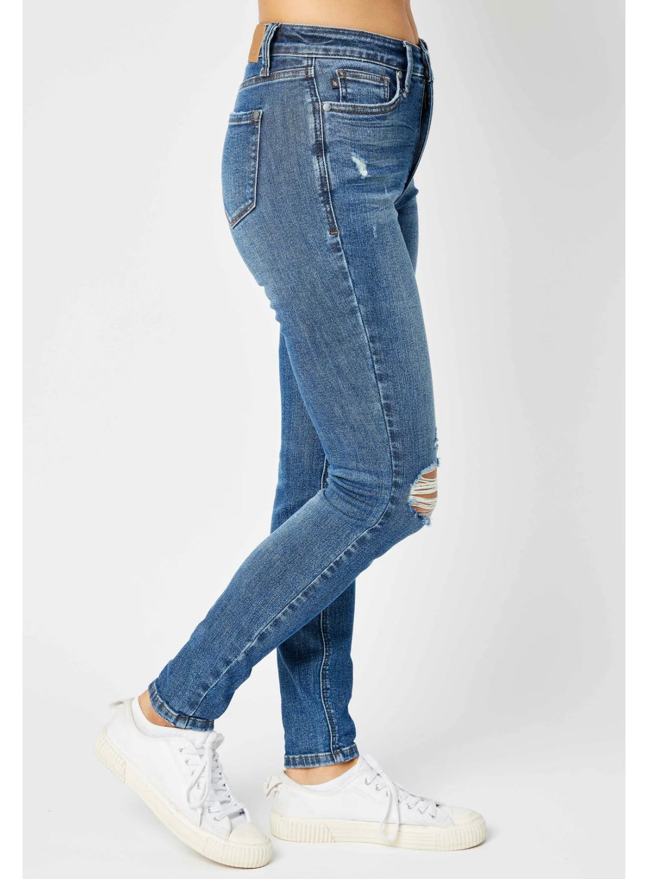 Judy Blue Mid Rise Tummy
Control Destroy Skinny
Denim