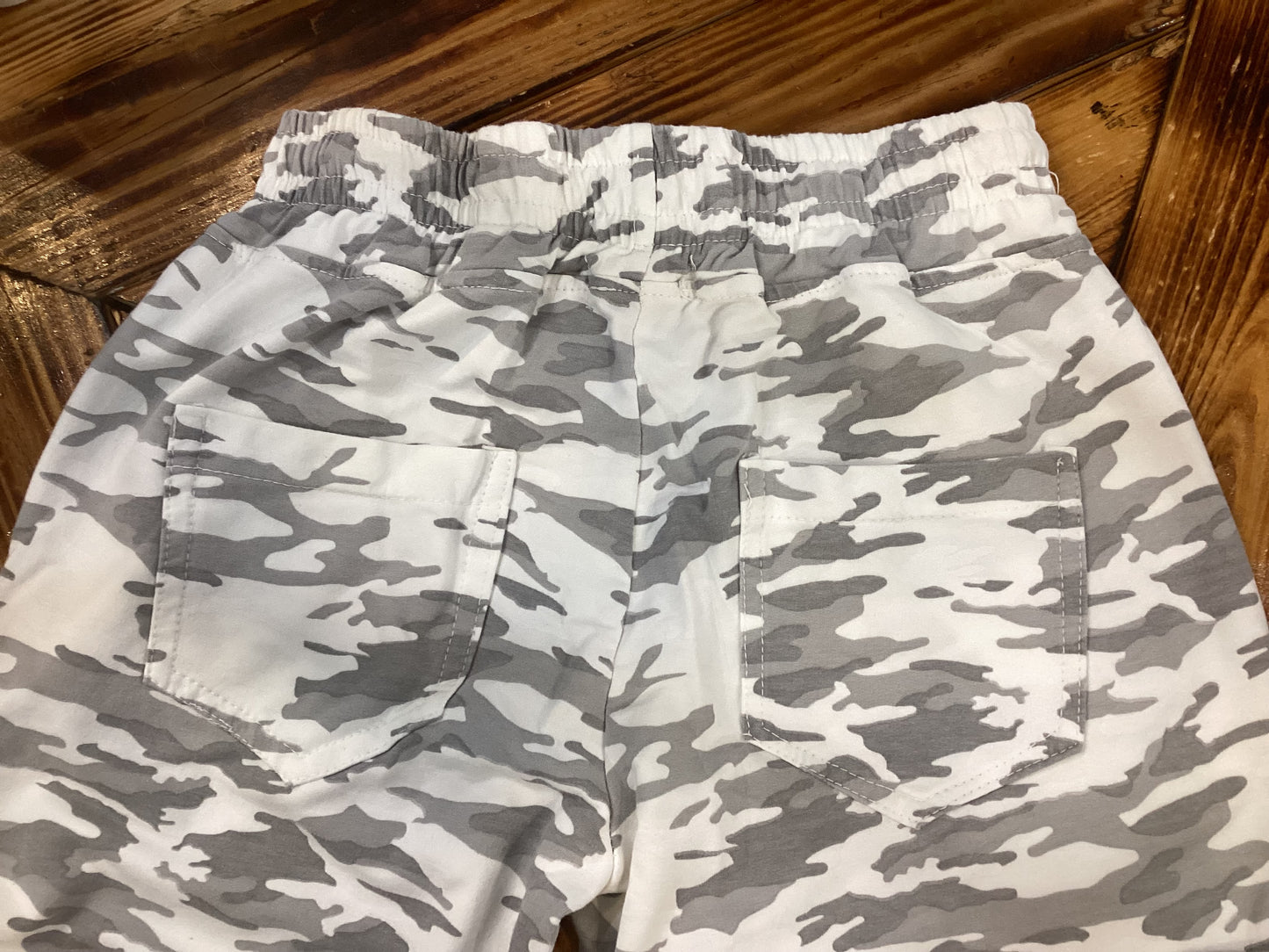 Nostalgia Women's Camo Elastic Waist Knit Jogger