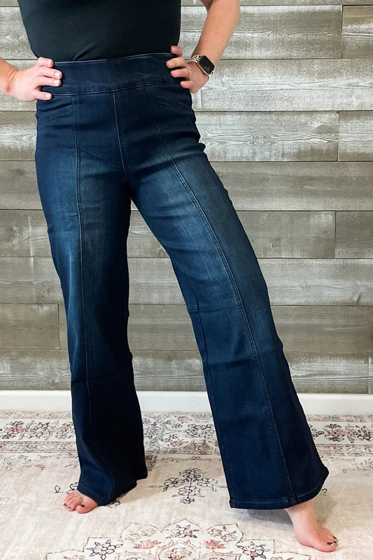 1822- PETITE 30'' MID-RISE PULL-ON WIDE LEG JEAN W/TUMMY CONTROL IN NAILA