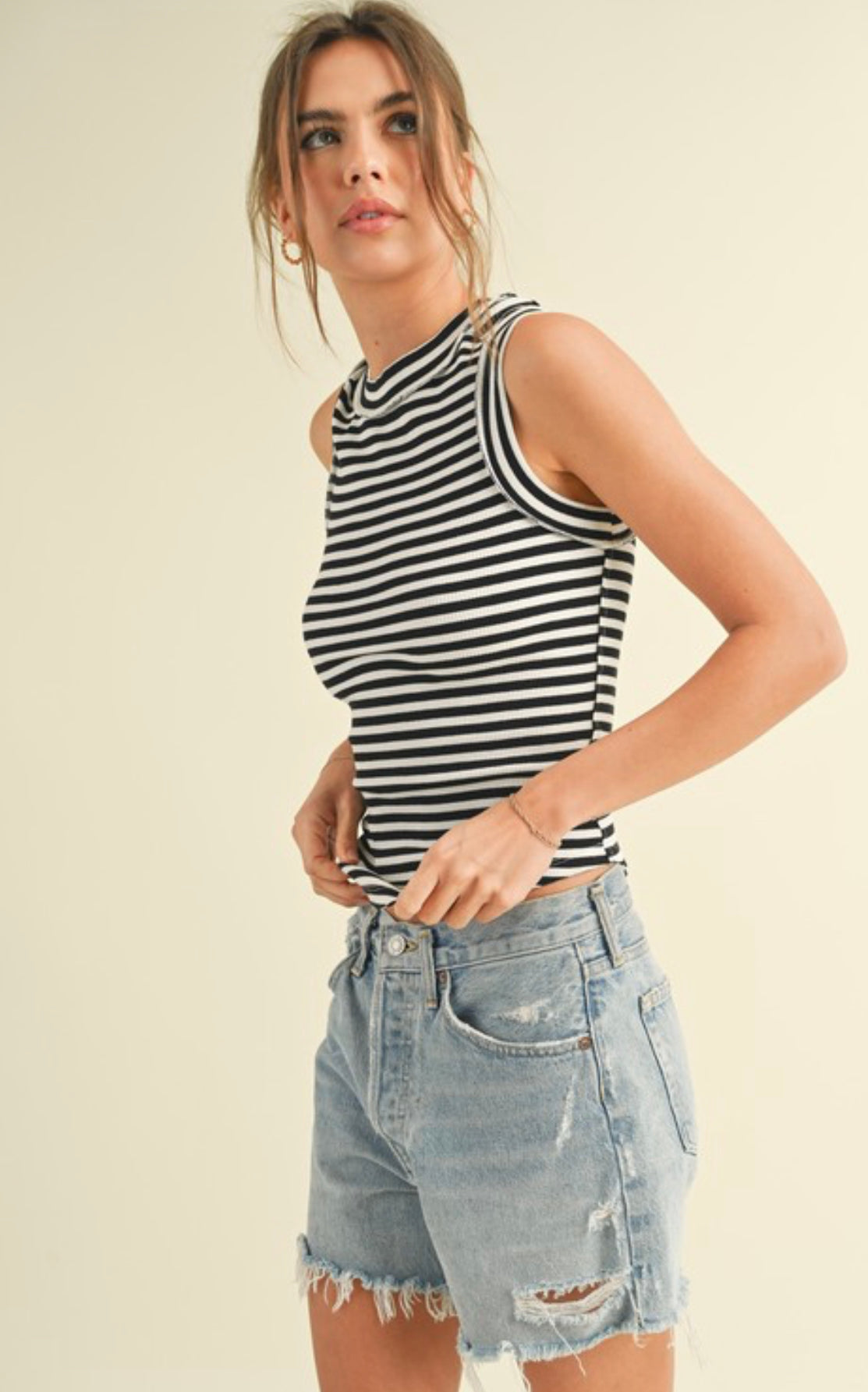 Striped Pattern Ribbed Sleeveless Top