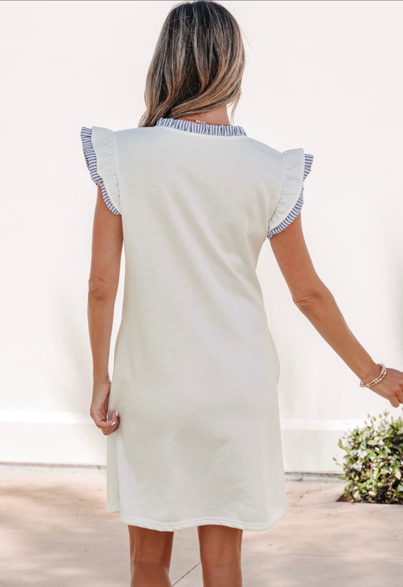 White Contrasted Striped Patchwork Split Neck Ruffle Trim Sleeveless Dress