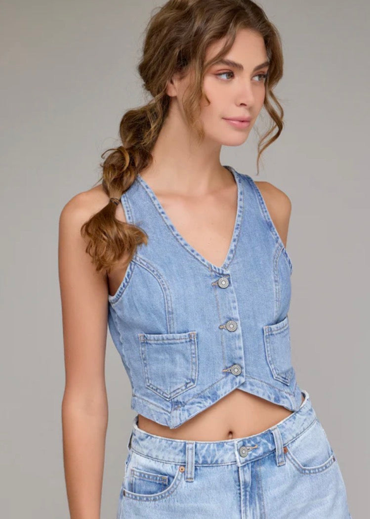 Hidden Jeans - Light Wash Super Soft Cropped Fitted Vest