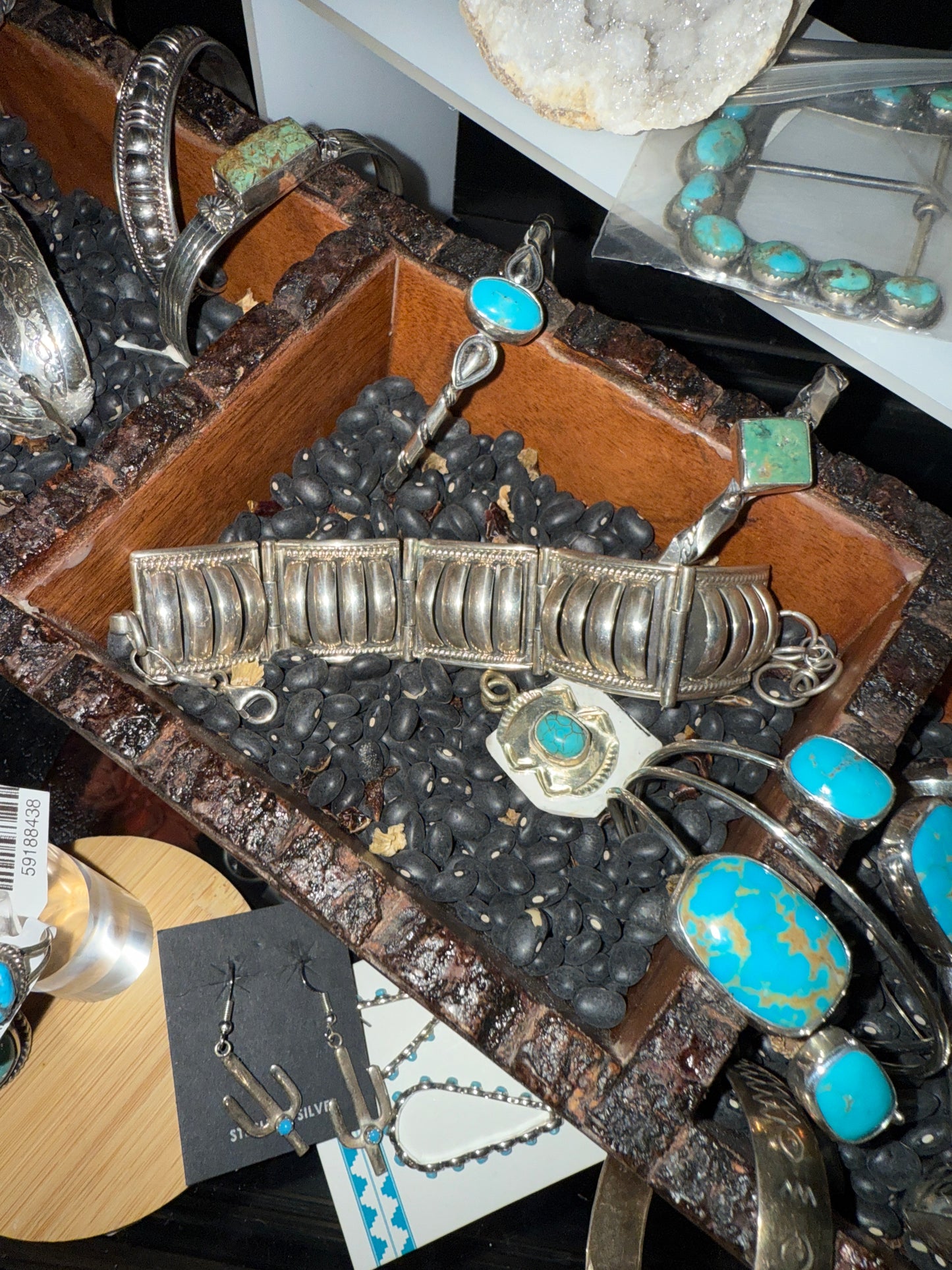 Priscilla Apache Pearl Stretch Sterling Silver Link Bracelet