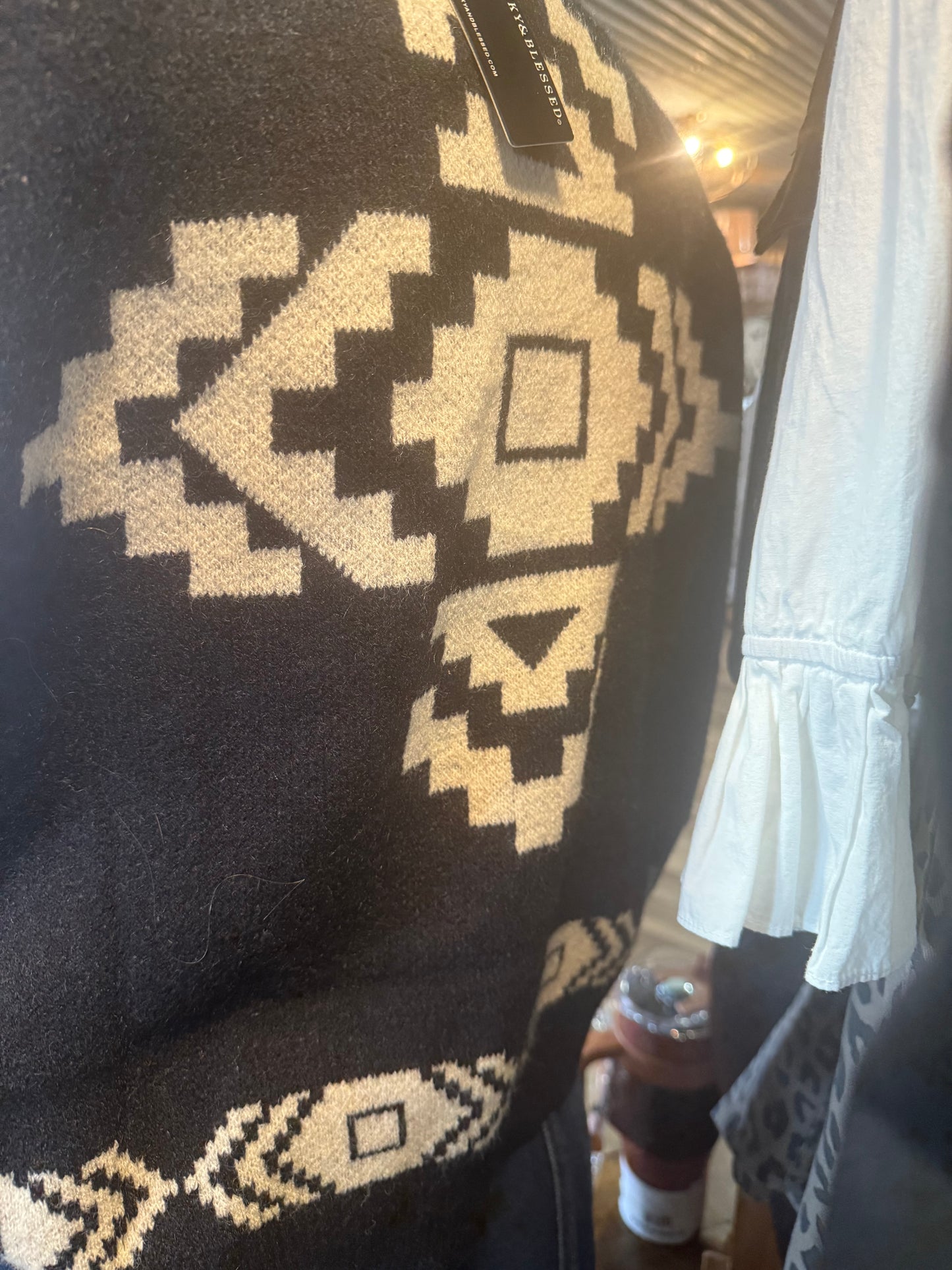 BLACK LONG SLEEVE CREAM AZTEC SWEATER