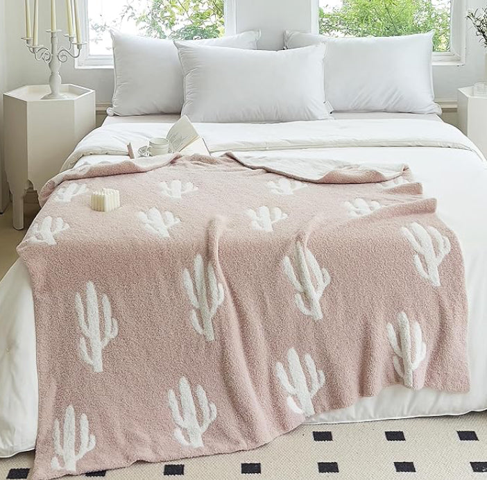 Cactus Throw Blanket Microfiber Khaki Knitted Blanket Lightweight Fluffy Fleece Blanket(Beige)