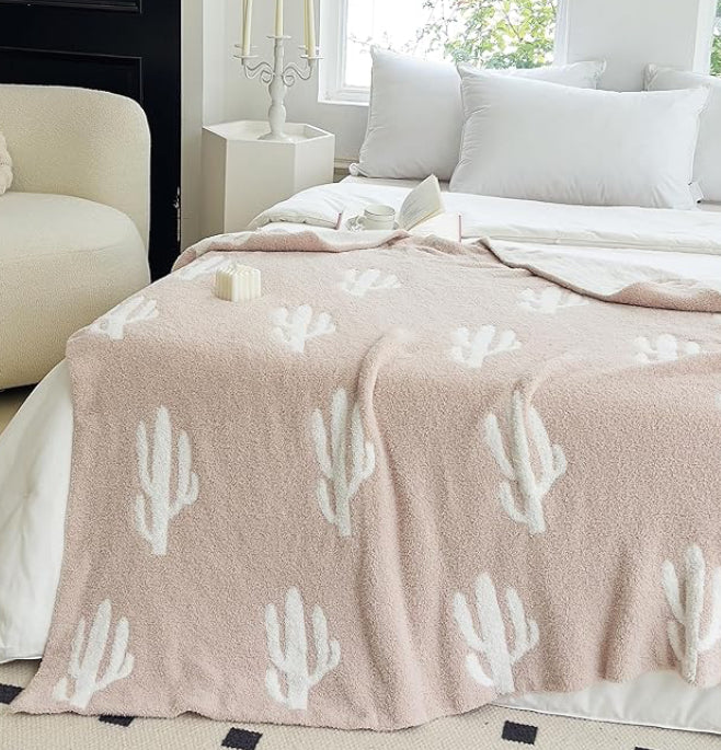 Cactus Throw Blanket Microfiber Khaki Knitted Blanket Lightweight Fluffy Fleece Blanket(Beige)