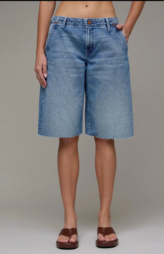 Hidddn Jeans Shorts Medium Wash Clean Classic 13 1/2" Inseam Barrel