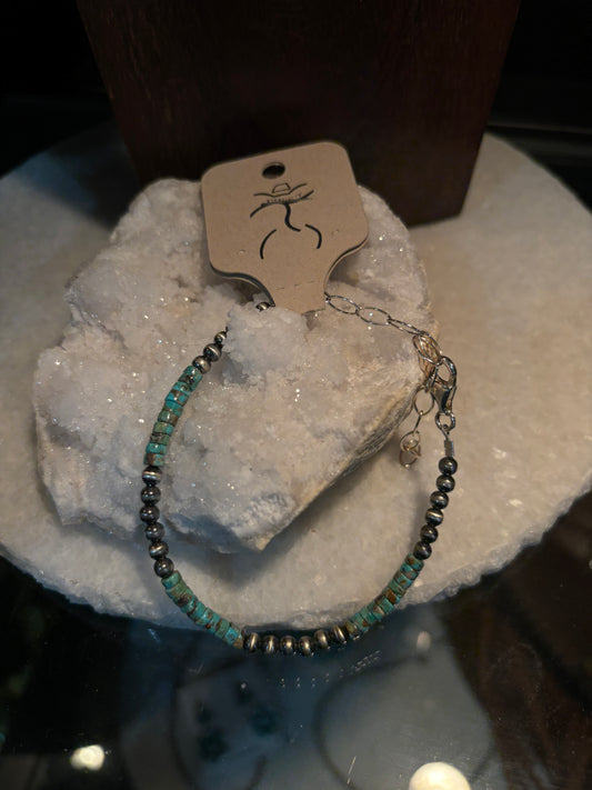 Kingman Turquoise and Navajo Pearl Bracelet