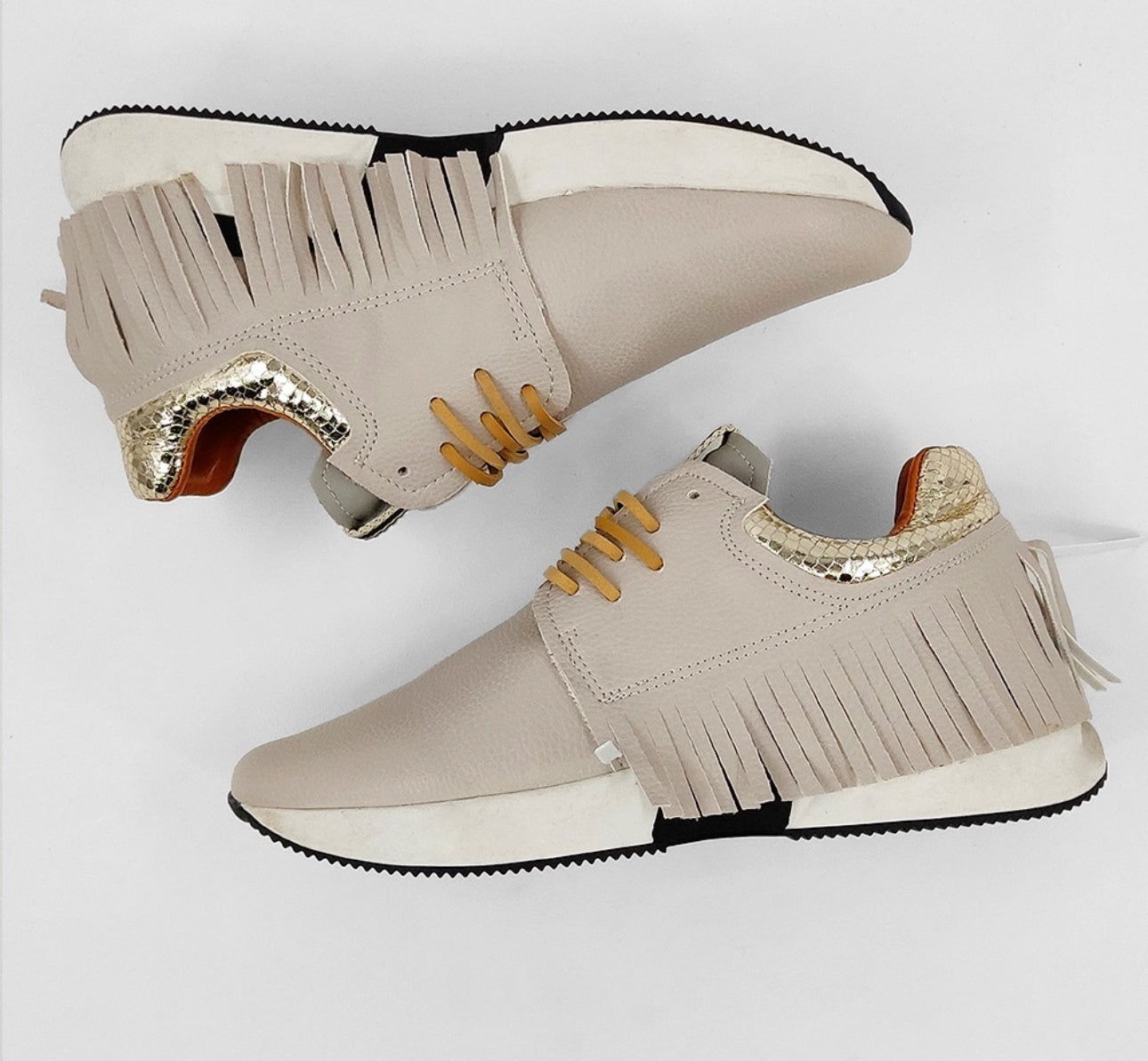 SHUSHOP Pepa Tan fringe sneakers