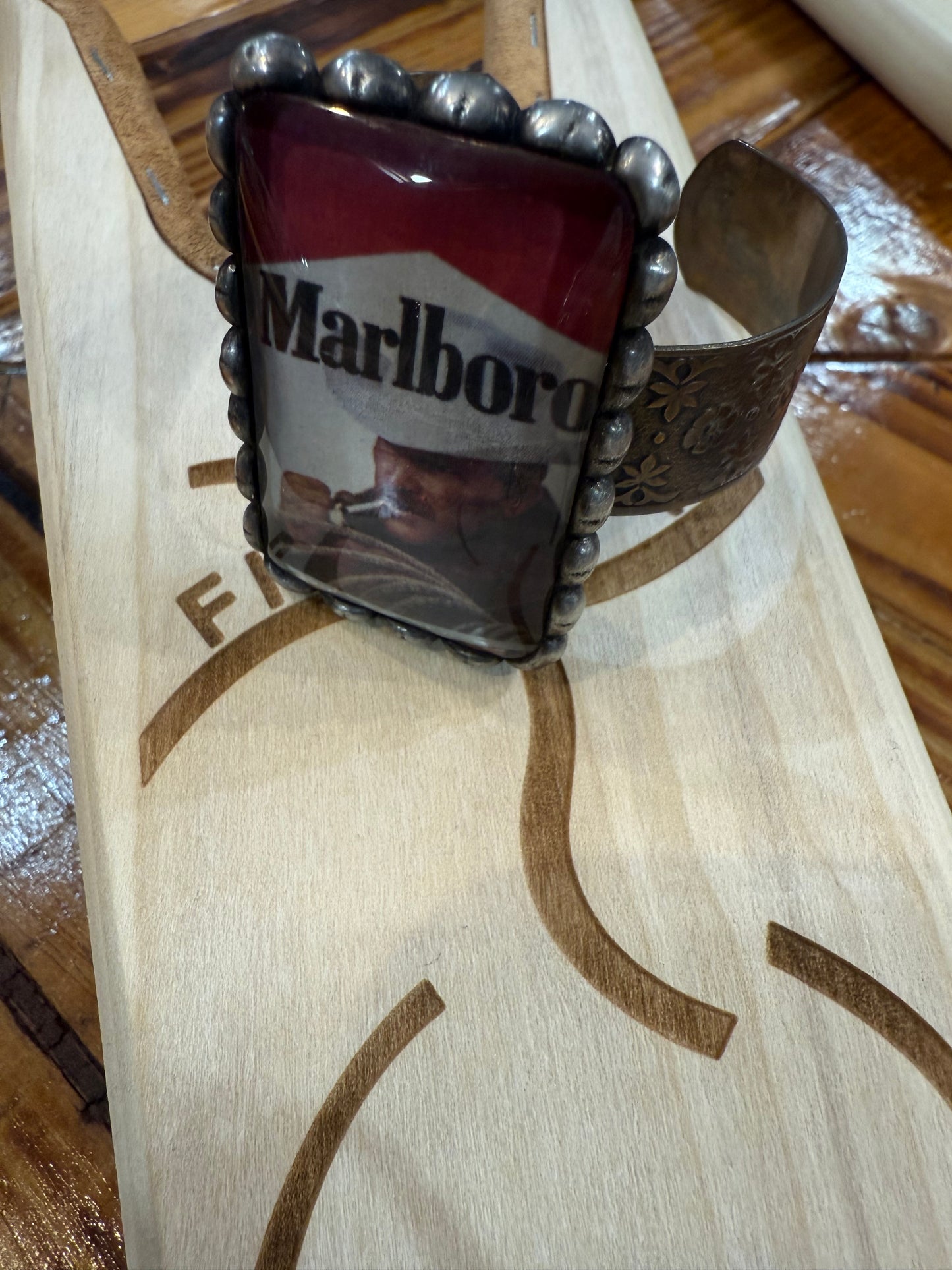 REMARKABLE Marlboro Epoxy Heavy High End Cuff Bracelet Art by Amy
