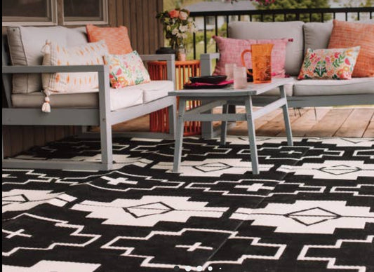 INTERIOR/EXTERIOR WESTERN RANCH REVERSIBLE RUG W/ Storage Bag Black or Tan