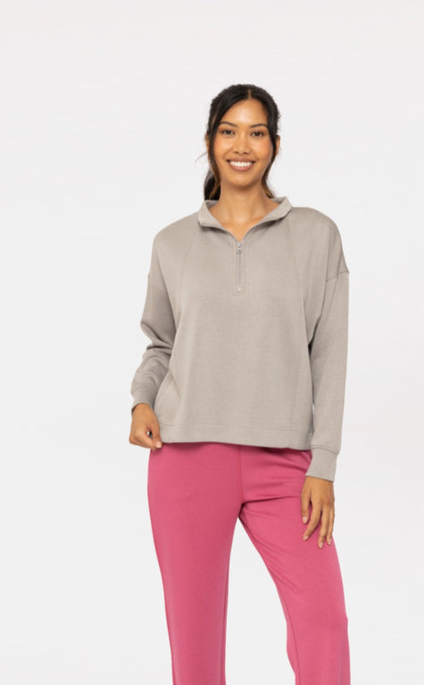 ELEVATED QUARTER ZIP UP PULLOVER