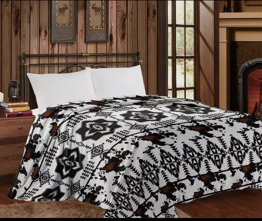 Black and White Super Soft Flannel Fleece Blanket